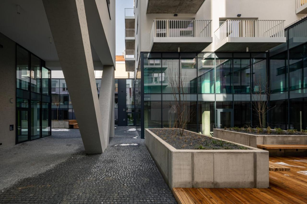 Prague Days - Exclusive Condo In Trendy Neighbourhood Buitenkant foto